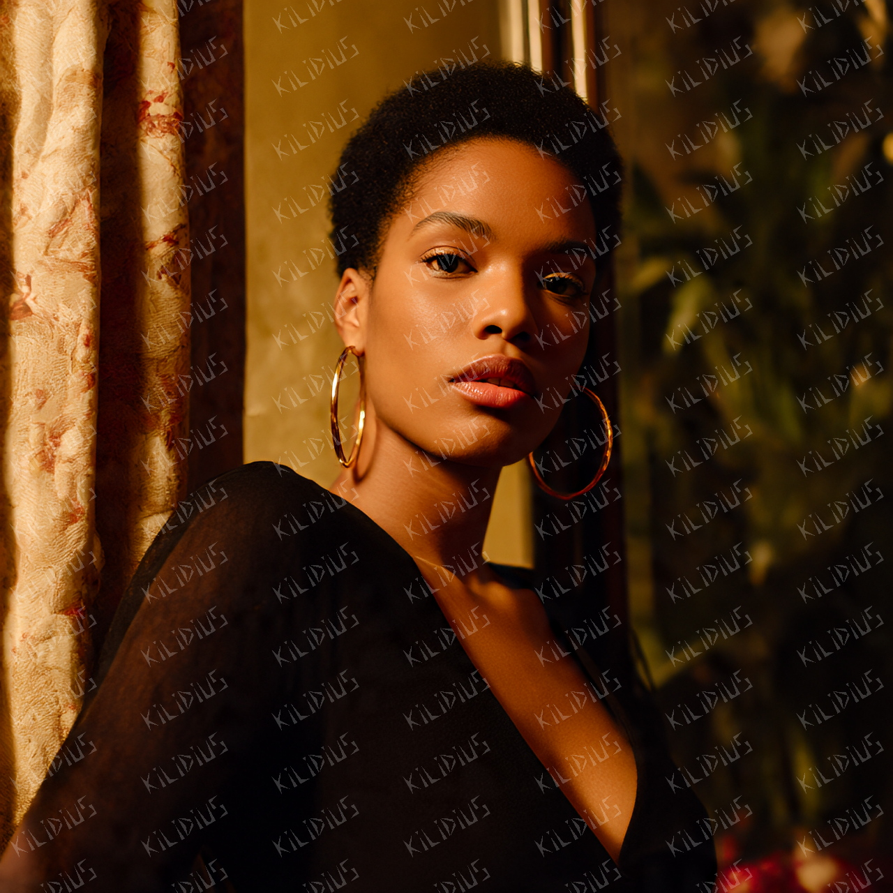 Cora - Retrato Elegante de Mulher Negra com Penteado Afro, Beleza Poderosa, Empoderamento e Sofisticação Contemporânea